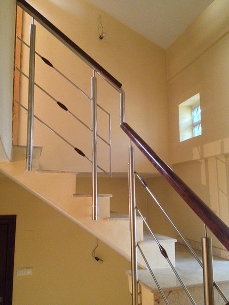 Zone Inox - Scari, balustrade si copertine inox